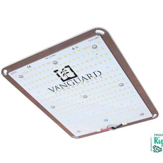 Luminaria LED Cosmos 120W/200W de Vanguard Hidroponics
