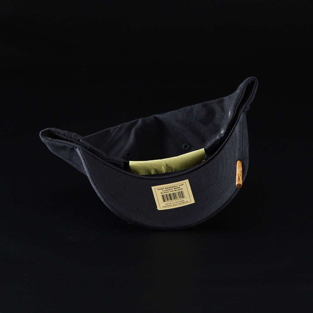 Gorra de Raw Black con logo Negro
