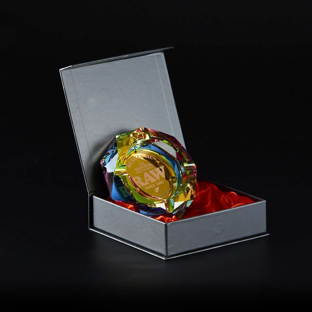 Cenicero de cristal Raw Rainbow tornasol - Imagen 9