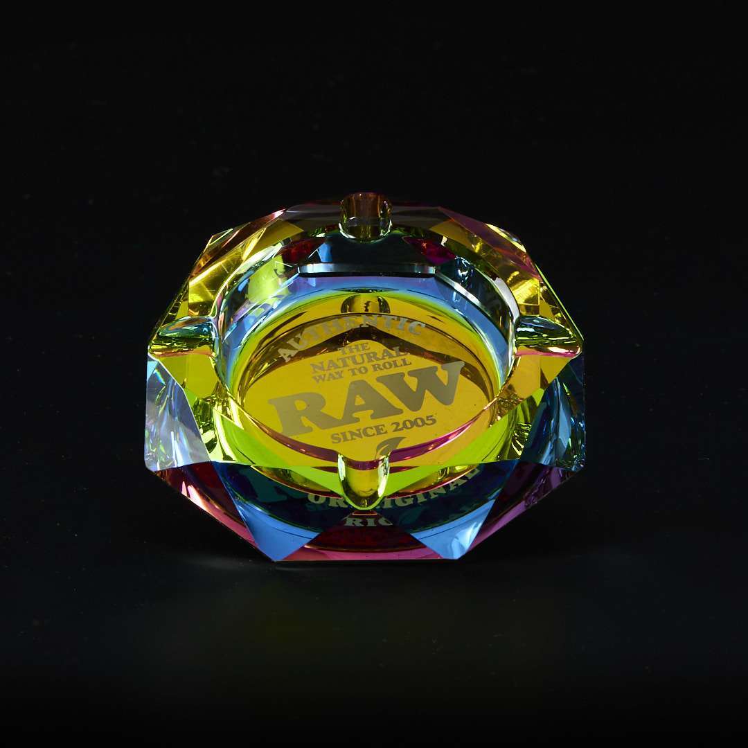 Cenicero de cristal Raw Rainbow tornasol - Imagen 4