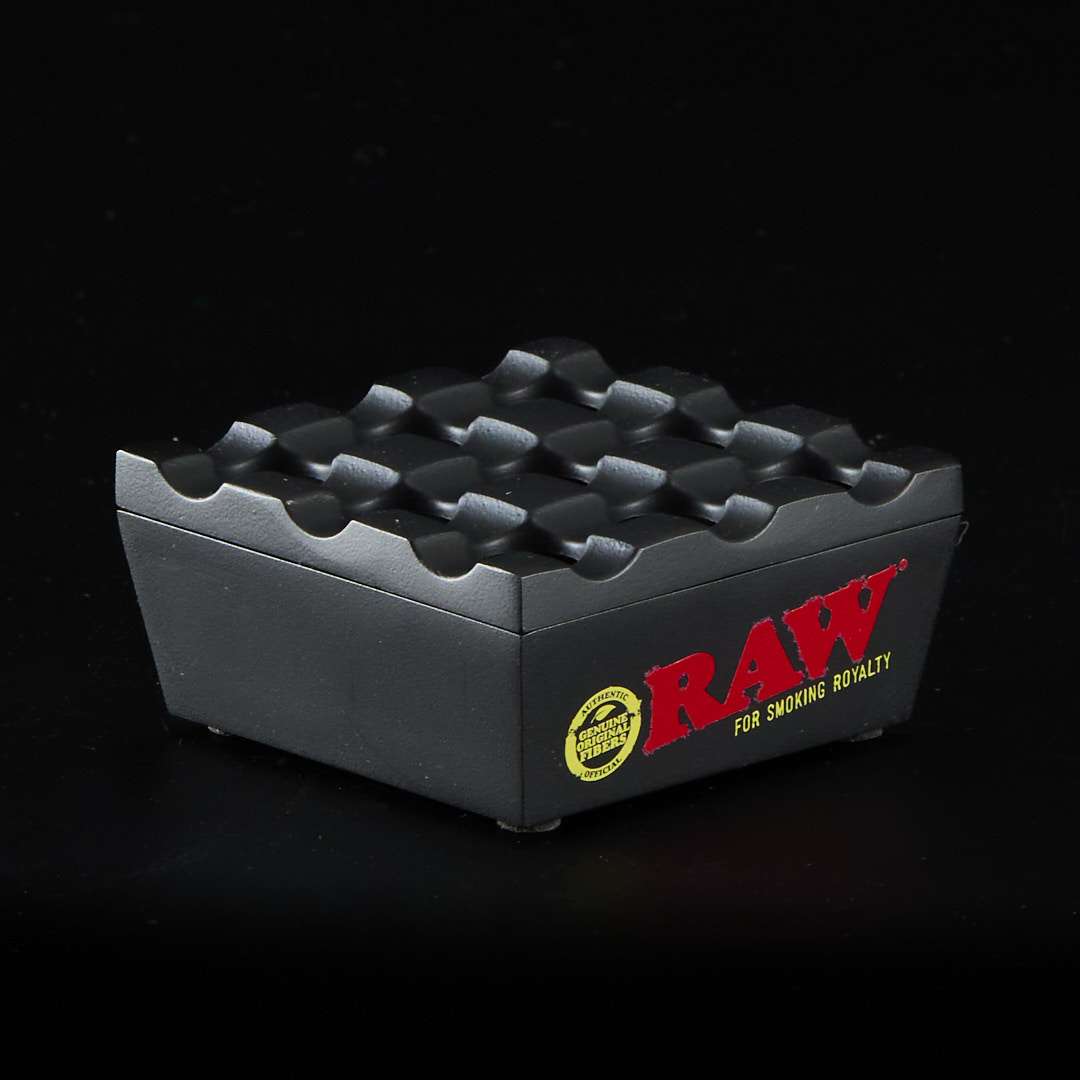 Cenicero de metal Raw Regal negro - Imagen 5