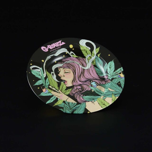 Cenicero de metal 14cm Smoking Girl
