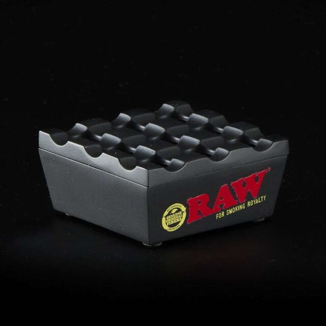 Cenicero de metal Raw Regal negro