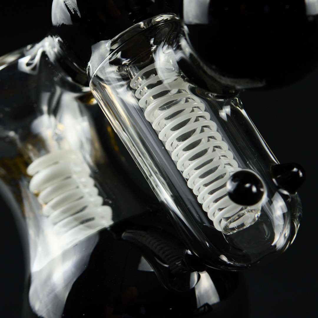 Bong Bubbler 17cm Saxo negro con espiral blanca - Imagen 3