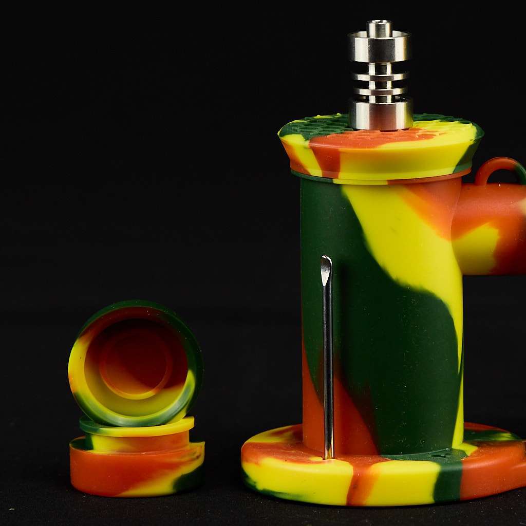 Bong Oiler de silicona 15cm Domeless con contenedor