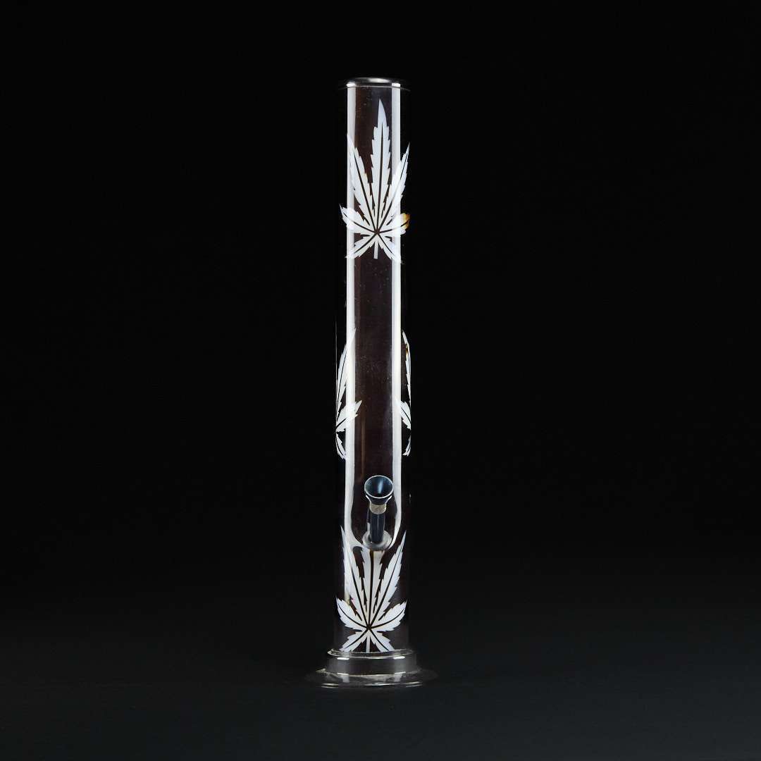 Bong metacrilato 40 cm Black Leaf