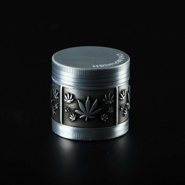 Grinder de metal Champ High Relieve Hoja Plata