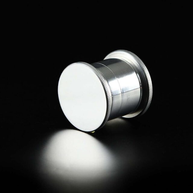 Grinder de metal Liso con clavos