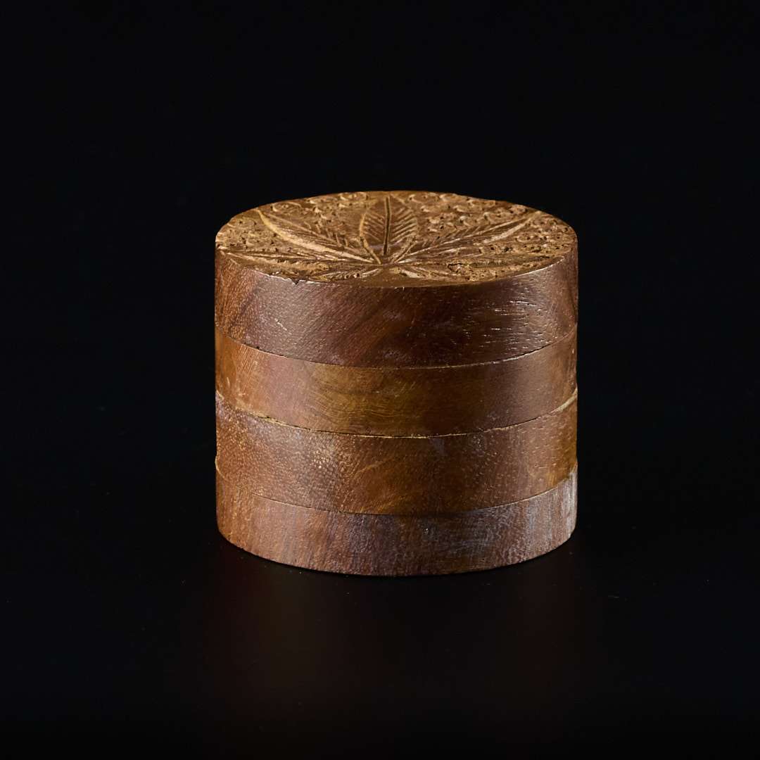 Grinder de madera y metal Hoja tallada