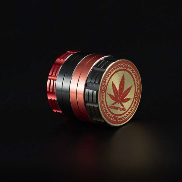 Grinder de metal Muescas con Hoja Rojo