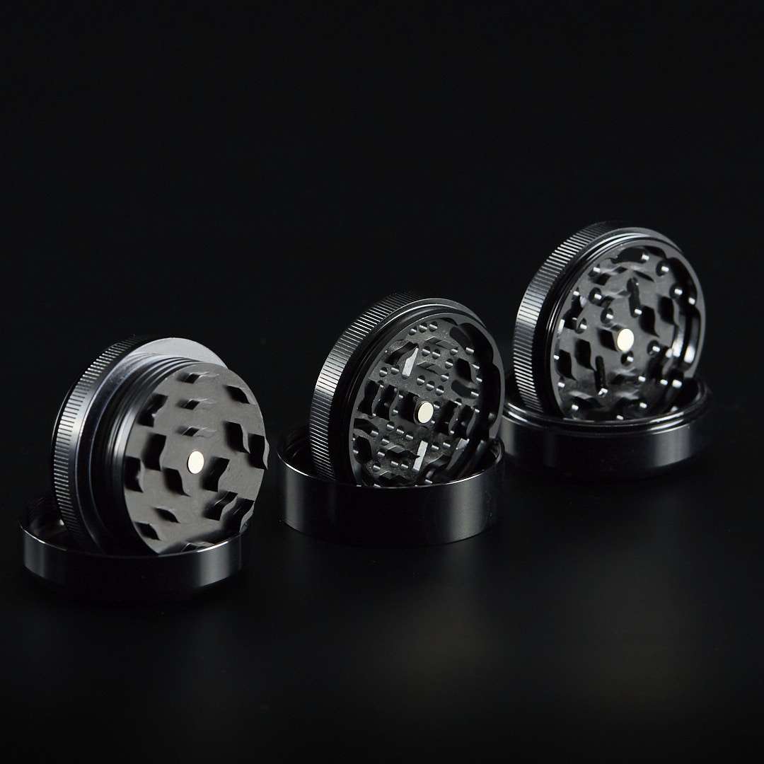 Grinder de metal American Style con 2 platos Negro