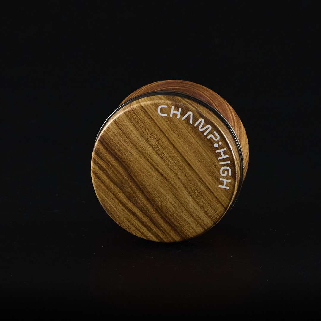 Grinder de plástico Acabado en madera Olmo