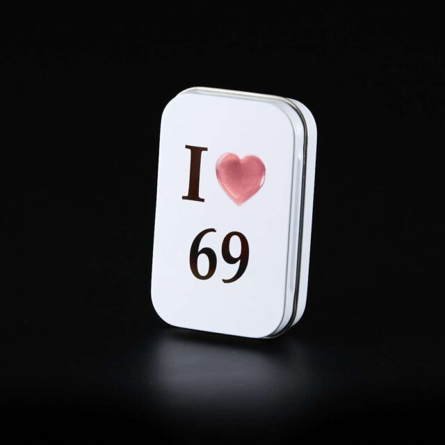 Caja rectangular con bisagra - I love 69