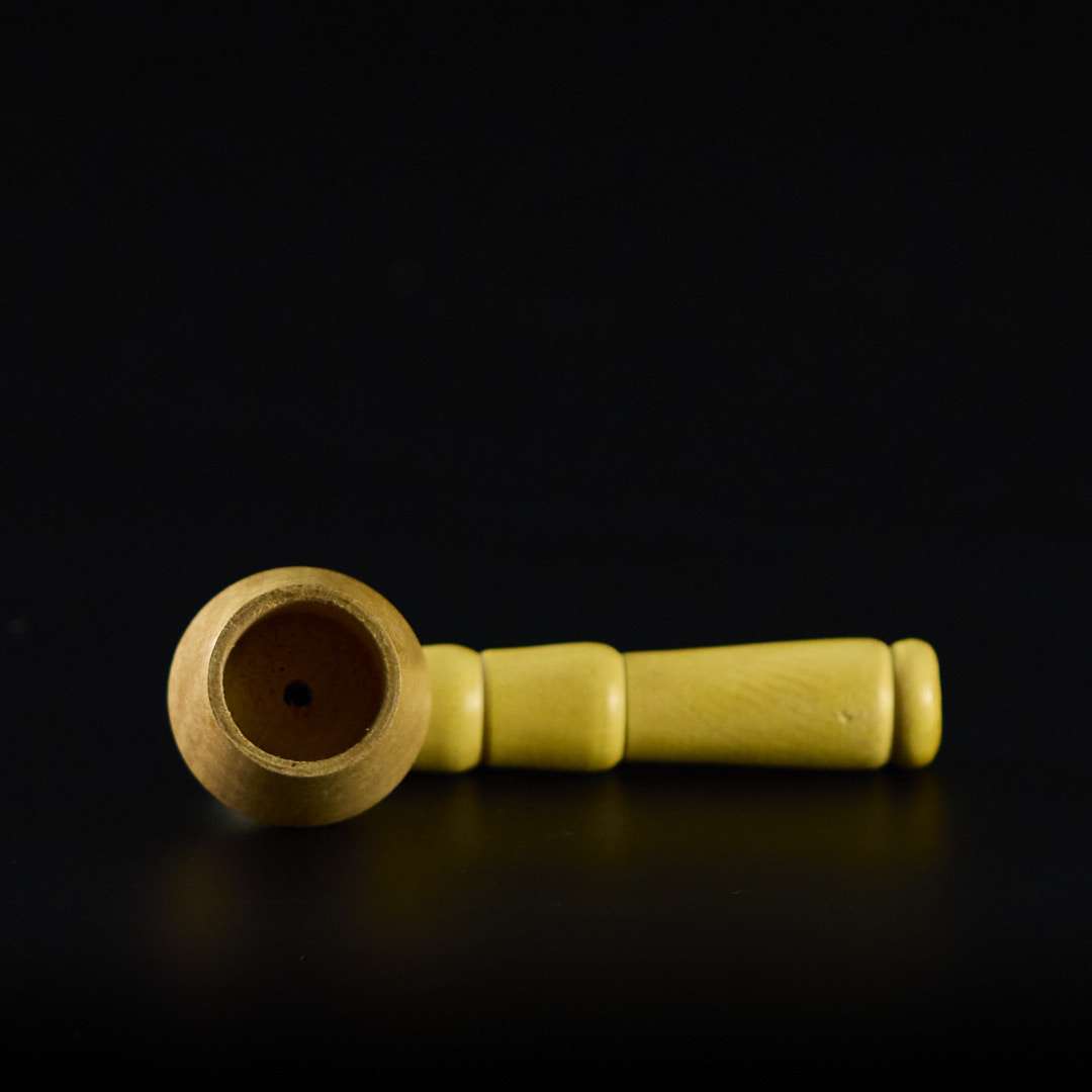Pipa de madera clara 9cm Con cazoleta de madera