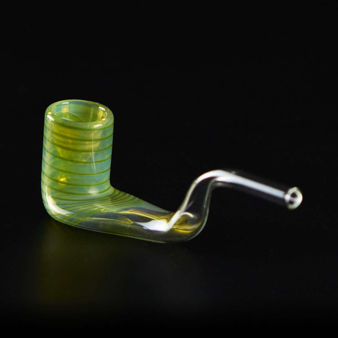 Pipa de cristal 13cm Pipa clásica curva con cazoleta colorada