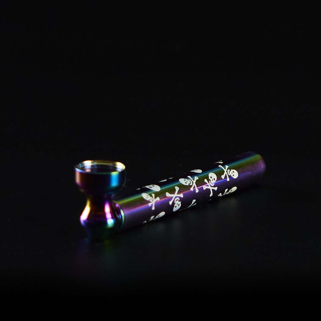 Pipa de cristal y metal 10cm Tornasol con rejillas