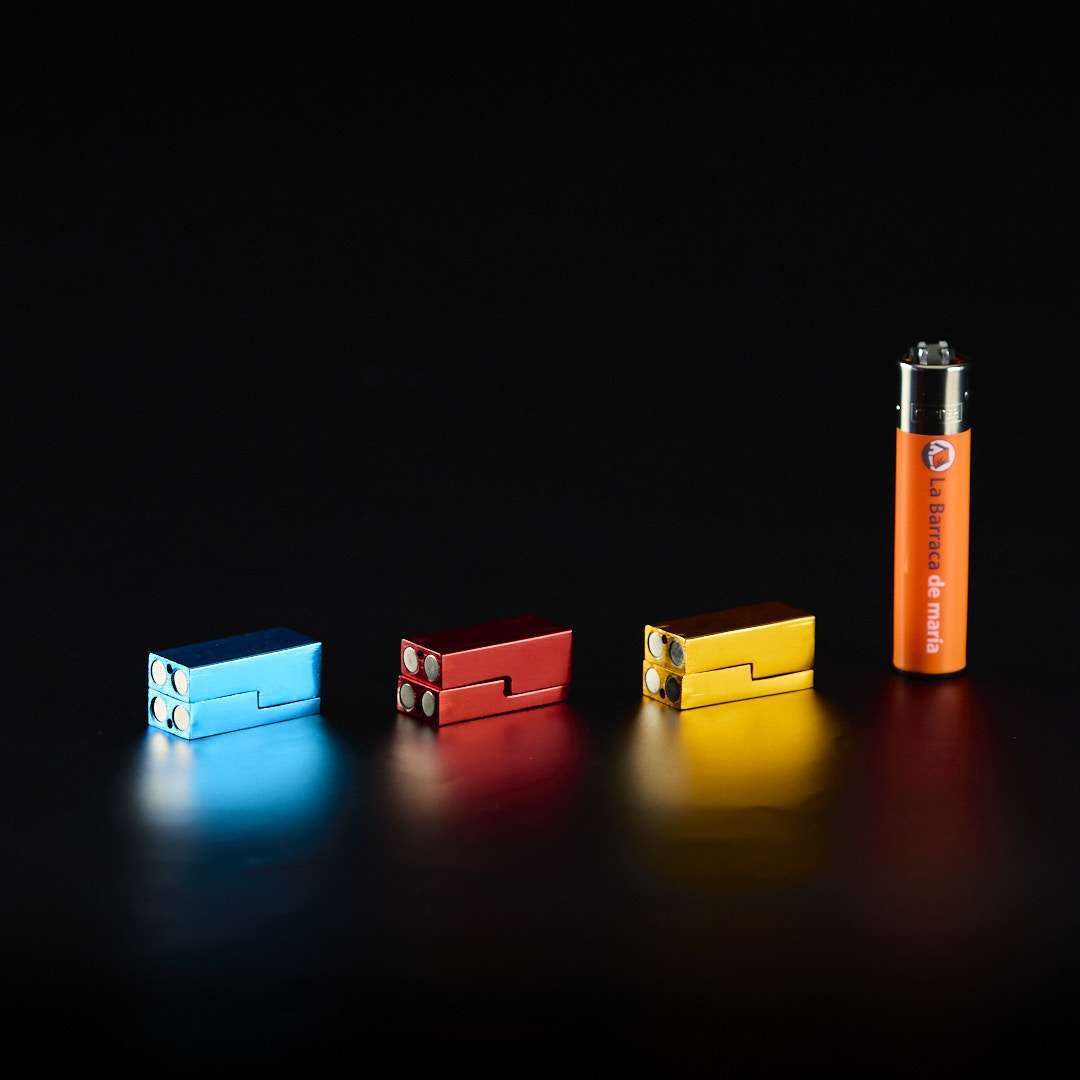 Pipa de aluminio 4/8cm Plegable con imán