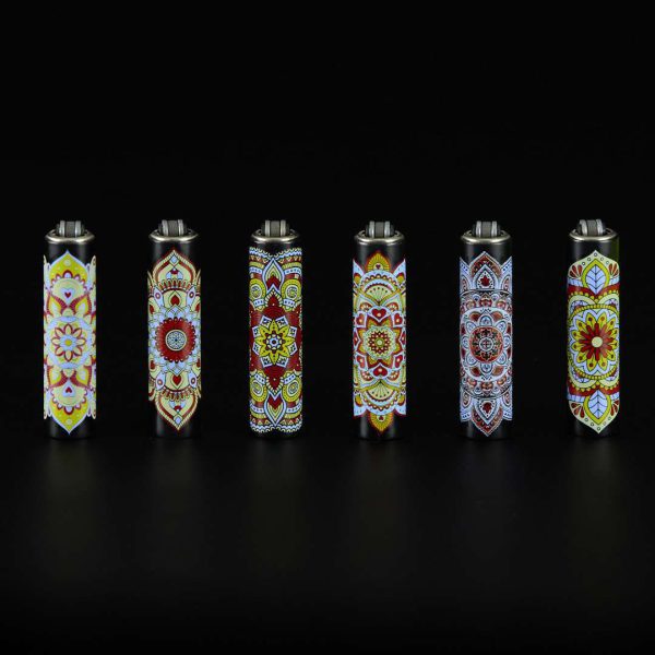 Mechero Clipper de metal pequeño con funda de metal Mandala