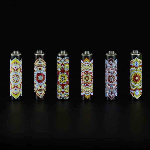 Mechero Clipper de metal pequeño con funda de metal Mandala