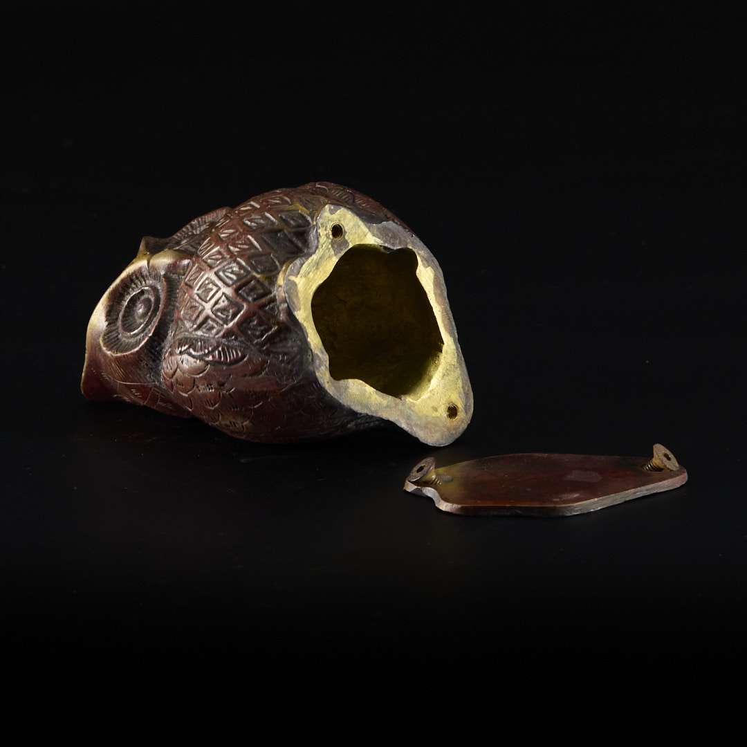 Búho de metal con base de ocultación 10cm