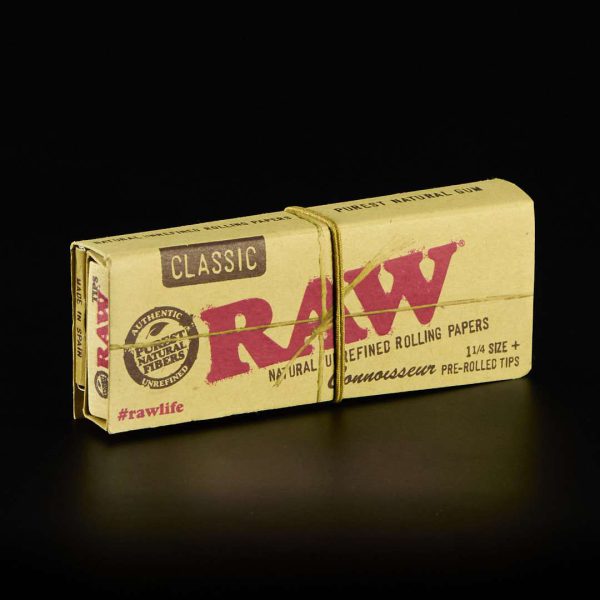 Papel Raw 1 1/4 Connoisseur + Pre-Rolled Tips