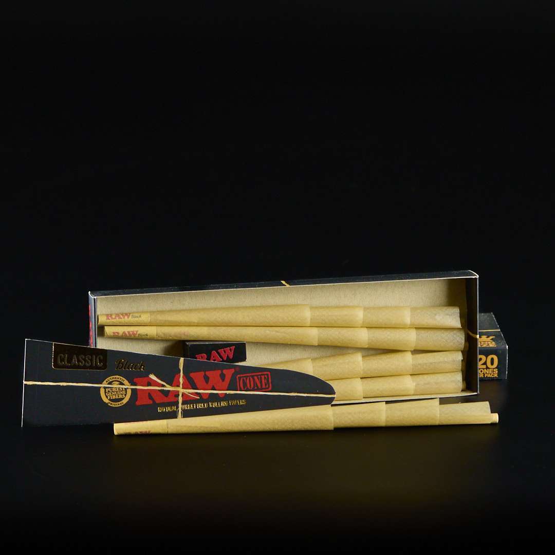 Papel Raw Conos King Size Black 20u.