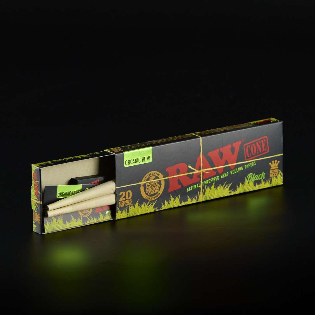 Papel Raw Conos King Size Black Orgánico 20u.