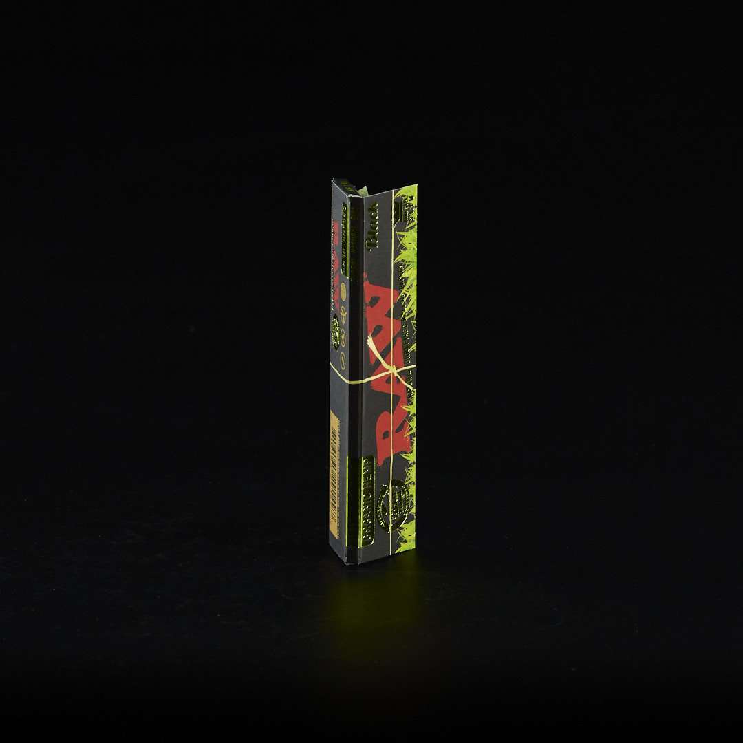 Papel Raw King Size Slim Black Orgánico