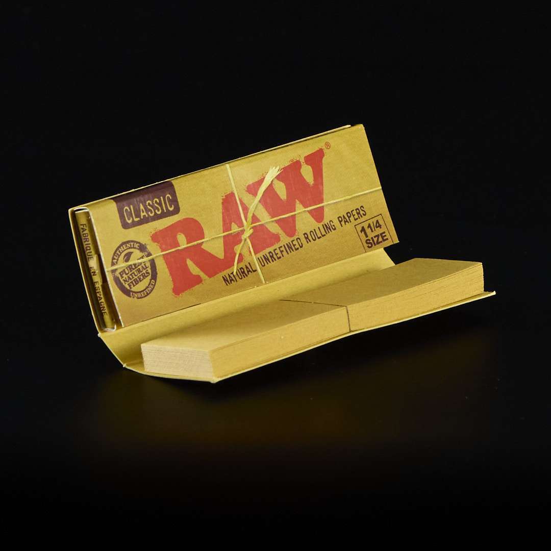 Papel Raw 1 1/4 Connoisseur