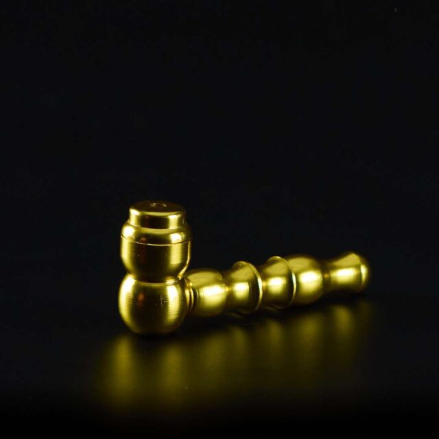 Pipa de metal 10cm Dorada con tapa