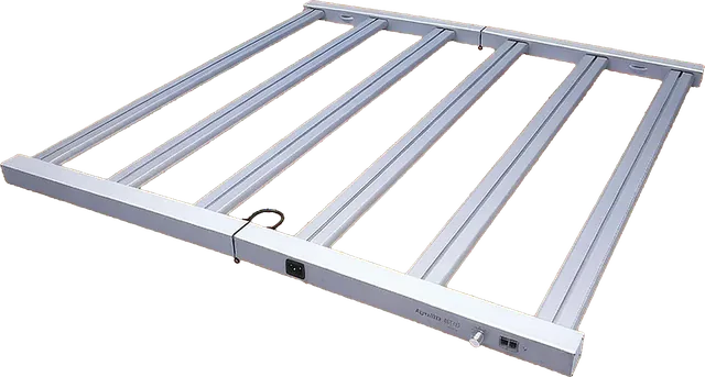 Luminaria LED Agrolite QB 730W encendida